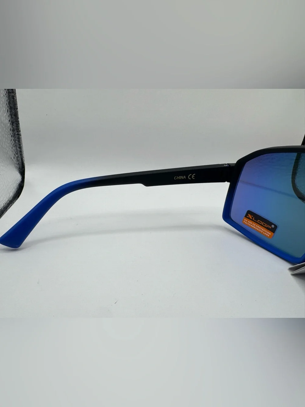 Men's Blue Mirror Lens Sports Sunglasses
